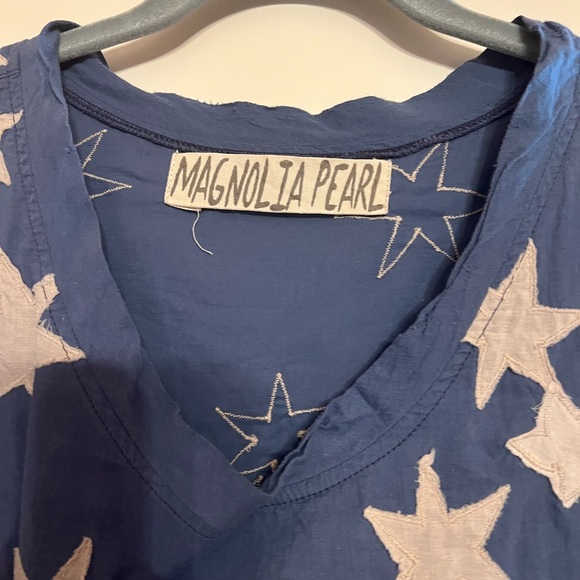 Magnolia Pearl shirt🪷🪷🪷🪷⭐️⭐️⭐️⭐️ - Picture 4 of 5